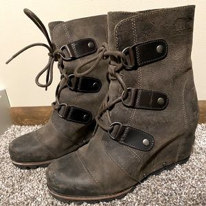 SOREL Joan of Arctic wedge boots